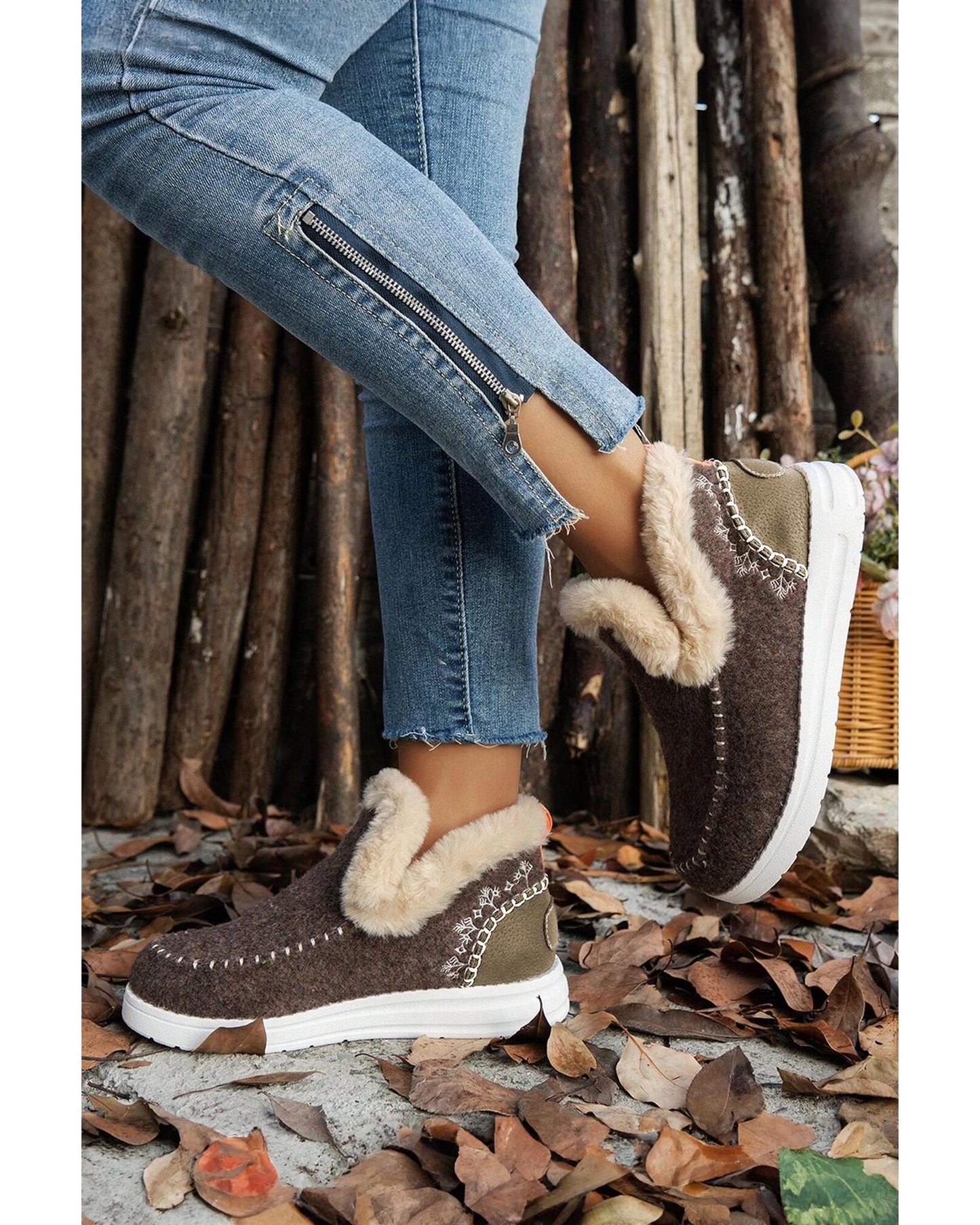 Moccassin style Anklet Warm Faux Suede Boots - 39 EU