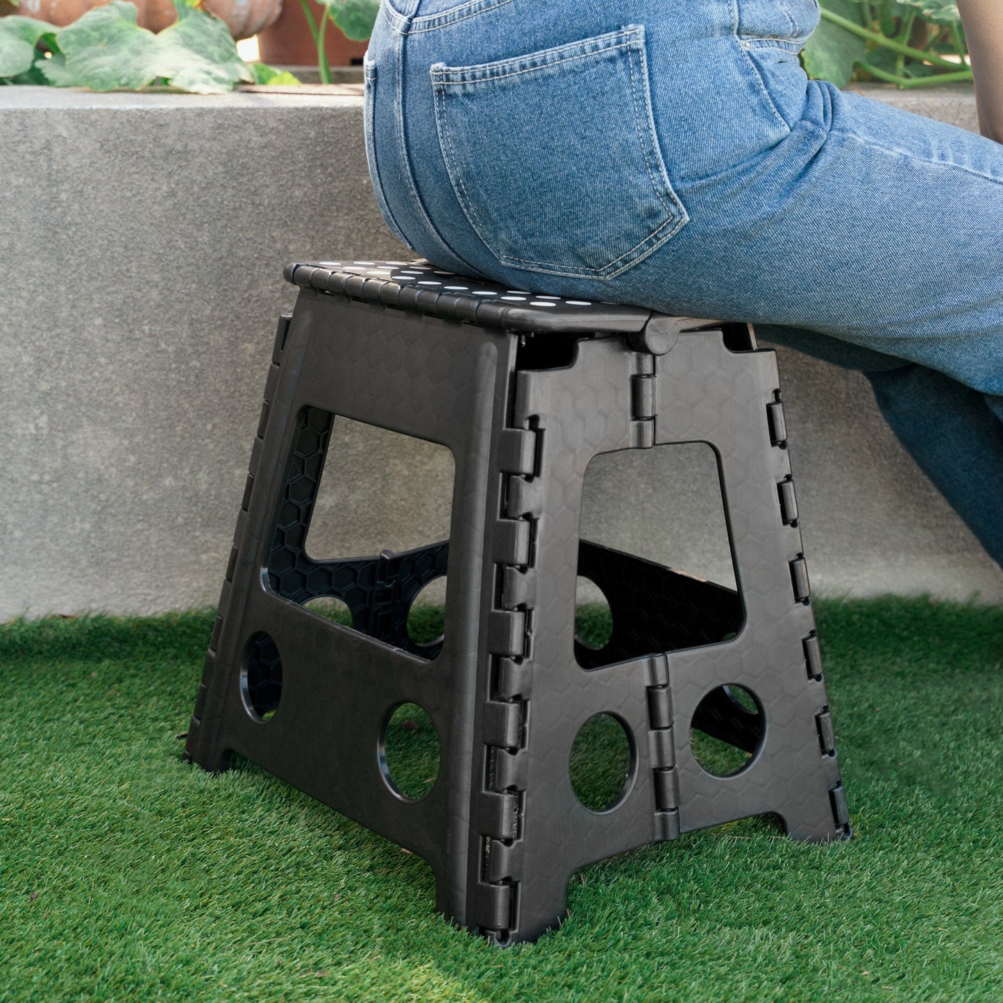Folding Step Seat - Easy Carry - Black
